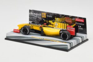 Renault R30 #11 R. Kubica Race Car 2010 Minichamps 1:43 403100081 Metall — bild 3 av 6