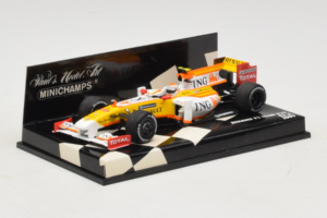 Renault R29 #8 N. Piquet Jr. F1 2009 Minichamps 1:43 400090008 Metall — bild 2 av 5