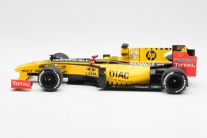 Renault R30 R. Kubica / V. Petrov F1 Showcar 2010 Minichamps 1:18 7711428831 Metall — bild 3 av 6