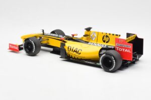 Renault R30 R. Kubica / V. Petrov F1 Showcar 2010 Minichamps 1:18 7711428831 Metall — bild 5 av 6