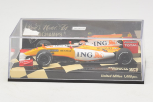 Renault R29 #8 N. Piquet Jr. Showcar F1 2009 Minichamps 1:43 400090078 Metall — bild 4 av 5