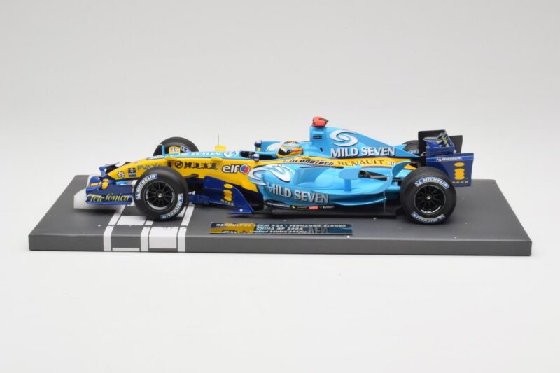 Renault R26 #1 F. Alonso China GP 2006 Minichamps 1:18 117061601 Resin