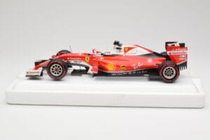Scuderia Ferrari SF16-H #5 S. Vettel Italian GP 2016 BBR 1:18 BBR181625 Metall — bild 3 av 7