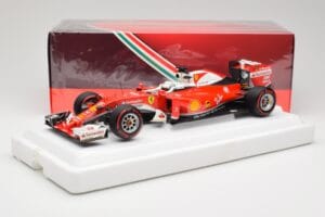 Scuderia Ferrari SF16-H #5 S. Vettel Italian GP 2016 BBR 1:18 BBR181625 Metall — bild 7 av 7