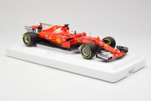Scuderia Ferrari SF70H #5 S. Vettel Winner Australian GP 2017 End of Race BBR 1:18 BBR181705-E Metall — bild 4 av 7