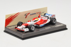 Toyota TF105 #17 R. Schumacher Panasonic Toyota Racing F1 2005 Minichamps 1:43 AM58296 Metall — bild 2 av 5