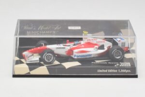 Toyota TF104 Panasonic Racing #0 R. Zonta 3rd Driver 2004 Minichamps 1:43 400040038 Metall — bild 5 av 5
