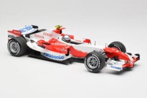Toyota TF107 #12 J. Trulli F1 Launch Livery 2007 Minichamps 1:18 AM601321 Metall — bild 4 av 6
