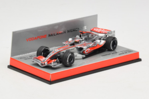 McLaren MP4-22 Mercedes #1 F. Alonso Vodafone McLaren Showcar F1 2007 Minichamps 1:43 533074371 Metall — bild 2 av 5