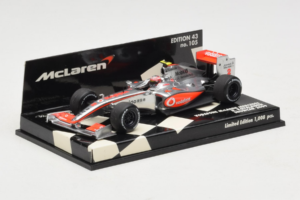 McLaren MP4-24 Mercedes #2 H. Kovalainen Vodafone McLaren Showcar F1 2009 Minichamps 1:43 530094372 Metall — bild 2 av 5