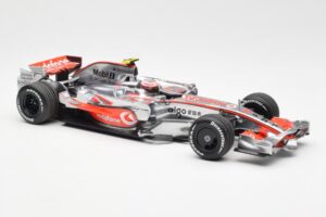 McLaren MP4-23 Mercedes #23 H. Kovalainen 2008 Minichamps 1:18 530081823 Metall — bild 4 av 6