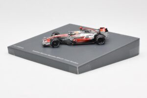 McLaren MP4-23 Mercedes #22 L. Hamilton F1 World Champion 2008 Minichamps 1:43 B66962422 Metall — bild 2 av 4
