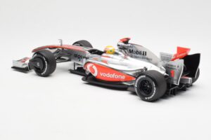 McLaren MP4-24 #1 L. Hamilton 2009 Dealer Edition Minichamps 1:18 503091801 Metall — bild 5 av 6
