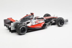McLaren MP4-22 Mercedes #1 F. Alonso Presentation Valencia 2007 Minichamps 1:18 538071871 Metall — bild 2 av 6