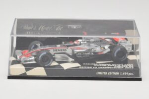 Dallara F303 N. Piquet British F3 Championship 2003 Minichamps 1:43 400030333 Metall — bild 5 av 5