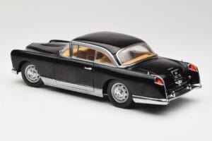 Facel Vega HK500 Svart Sun Star 1:18 3751 Metall — bild 7 av 8