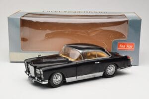 Facel Vega HK500 Svart Sun Star 1:18 3751 Metall — bild 8 av 8