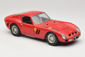 Ferrari 250 GTO Röd Bburago 1:18 B003 Metall — bild 6 av 8