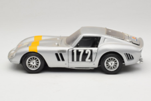 Ferrari 250 GTO #172 Tour de France 1964 Bburago 1:18 7011 Metall — bild 4 av 8