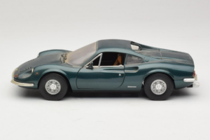 Ferrari 246 GT Dino Grön Anson 1:18 30359 Metall — bild 4 av 8
