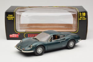 Ferrari 246 GT Dino Grön Anson 1:18 30359 Metall — bild 8 av 8