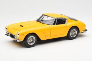 Ferrari 250 GT SWB Gul CMC 1:18 M-054 Metall