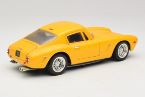 Ferrari 250 GT Berlinetta Gul Jouef Evolution 1:18 301200 Metall — bild 3 av 8