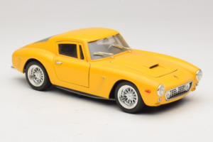 Ferrari 250 GT Berlinetta Gul Jouef Evolution 1:18 301200 Metall — bild 6 av 8