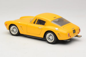 Ferrari 250 GT Berlinetta Gul Jouef Evolution 1:18 301200 Metall — bild 7 av 8