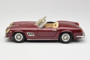 Ferrari 250 GT California Röd Hot Wheels 1:18 3401158 Metall — bild 4 av 8
