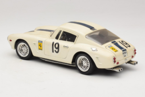 Ferrari 250 GT SWB Berlinette #19 Tour de France Automobile 1961 Eagles Race 1:18 6500 Metall — bild 7 av 8