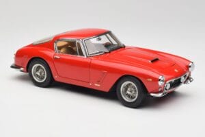 Ferrari 250 GT SWB Röd CMC 1:18 M-046 Metall — bild 4 av 6