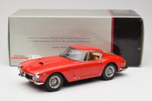 Ferrari 250 GT SWB Röd CMC 1:18 M-046 Metall — bild 6 av 6