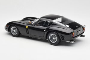 Ferrari 250 GTO Svart Kyosho 1:18 08431BK Metall — bild 7 av 8