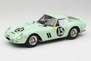 Ferrari 250 GTO #15 S. Moss / G. Hill Goodwood 1962 CMC 1:18 M-247 Metall