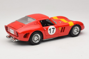 Ferrari 250 GTO #17 Bburago Sammlerborse Röd Bburago 1:18 3007-P1 Metall — bild 3 av 8