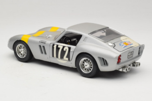 Ferrari 250 GTO #172 L. Bianchi / G. Berger Tour de France 1962 Silver Begränsad Upplaga Bburago 1:18 3011-S1 Metall — bild 7 av 8