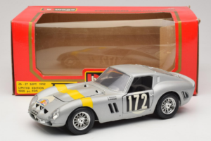Ferrari 250 GTO #172 L. Bianchi / G. Berger Tour de France 1962 Silver Begränsad Upplaga Bburago 1:18 3011-S1 Metall — bild 8 av 8