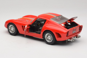 Ferrari 250 GTO #19 Röd Ränder 1962 Bburago 1:18 3011-P3 Metall — bild 5 av 8