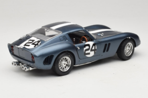 Ferrari 250 GTO #24 Blå Vit Rand 1962 Bburago 1:18 3011-B2 Metall — bild 3 av 8