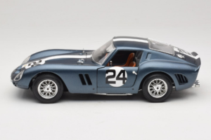 Ferrari 250 GTO #24 Blå Vit Rand 1962 Bburago 1:18 3011-B2 Metall — bild 4 av 8