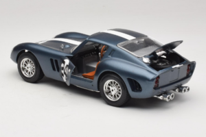Ferrari 250 GTO #24 Blå Vit Rand 1962 Bburago 1:18 3011-B2 Metall — bild 5 av 8