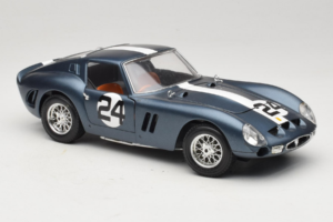 Ferrari 250 GTO #24 Blå Vit Rand 1962 Bburago 1:18 3011-B2 Metall — bild 6 av 8