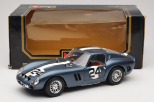 Ferrari 250 GTO #24 Blå Vit Rand 1962 Bburago 1:18 3011-B2 Metall — bild 8 av 8
