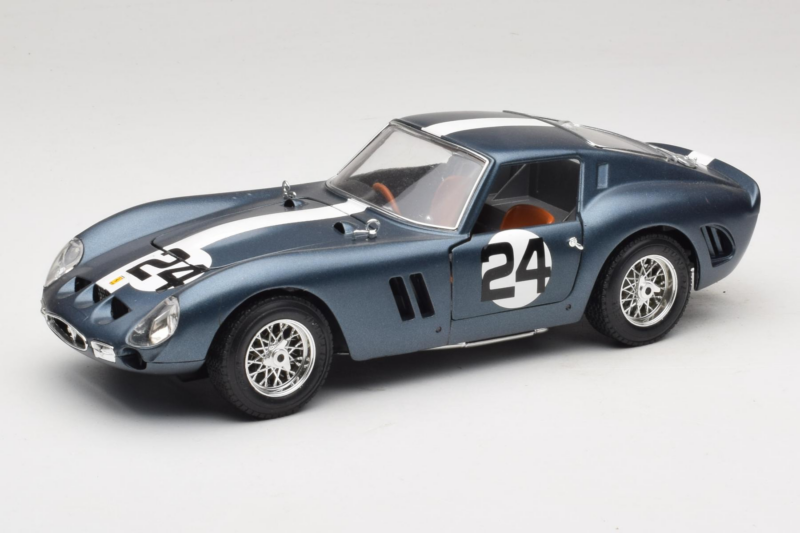 Ferrari 250 GTO #24 Blå Vit Rand 1962 Bburago 1:18 3011-B2 Metall