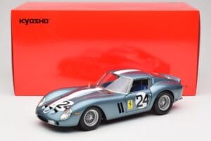 Ferrari 250 GTO #24 P. Rodriguez 12 Hours of Sebring GT3.0 Winner 1962 Kyosho 1:18 08438D Metall — bild 8 av 8