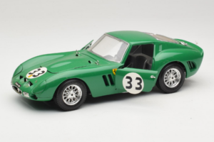 Ferrari 250 GTO #33 Grön Bburago 1:18 3011-G1 Metall — bild 2 av 8