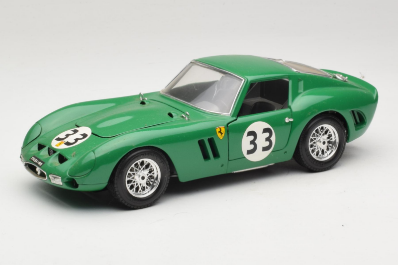 Ferrari 250 GTO #33 Grön Bburago 1:18 3011-G1 Metall