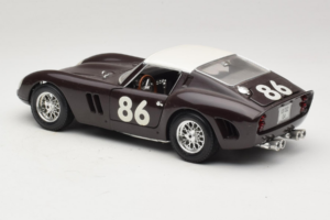 Ferrari 250 GTO #86 Svart Bburago 1:18 3011-B1 Metall — bild 7 av 8