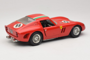 Ferrari 250 GTO #96 Röd Italiensk Flagga 1962 Bburago 1:18 3011-P2 Metall — bild 3 av 8